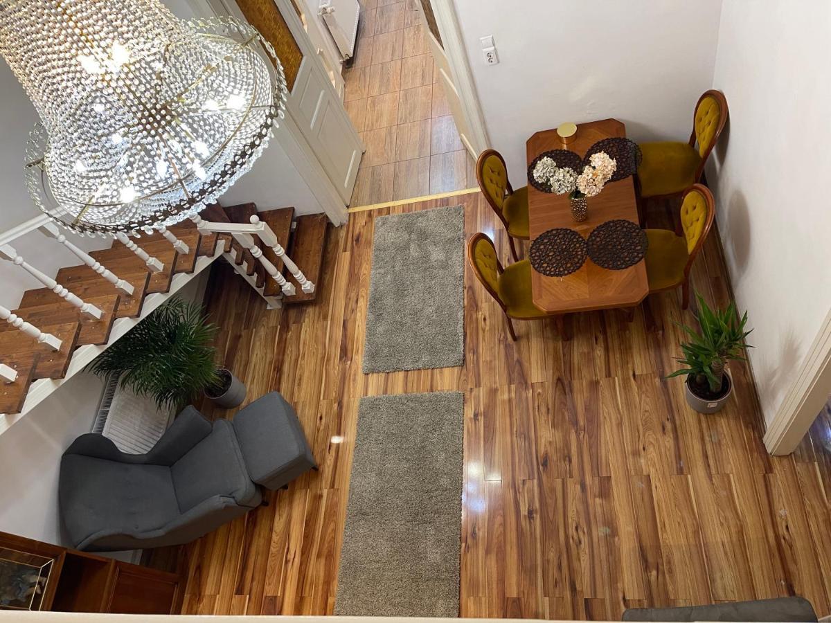 Vintage Home In The Heart Of The City Будапеща Екстериор снимка