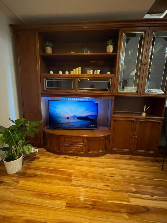 Vintage Home In The Heart Of The City Будапеща Екстериор снимка